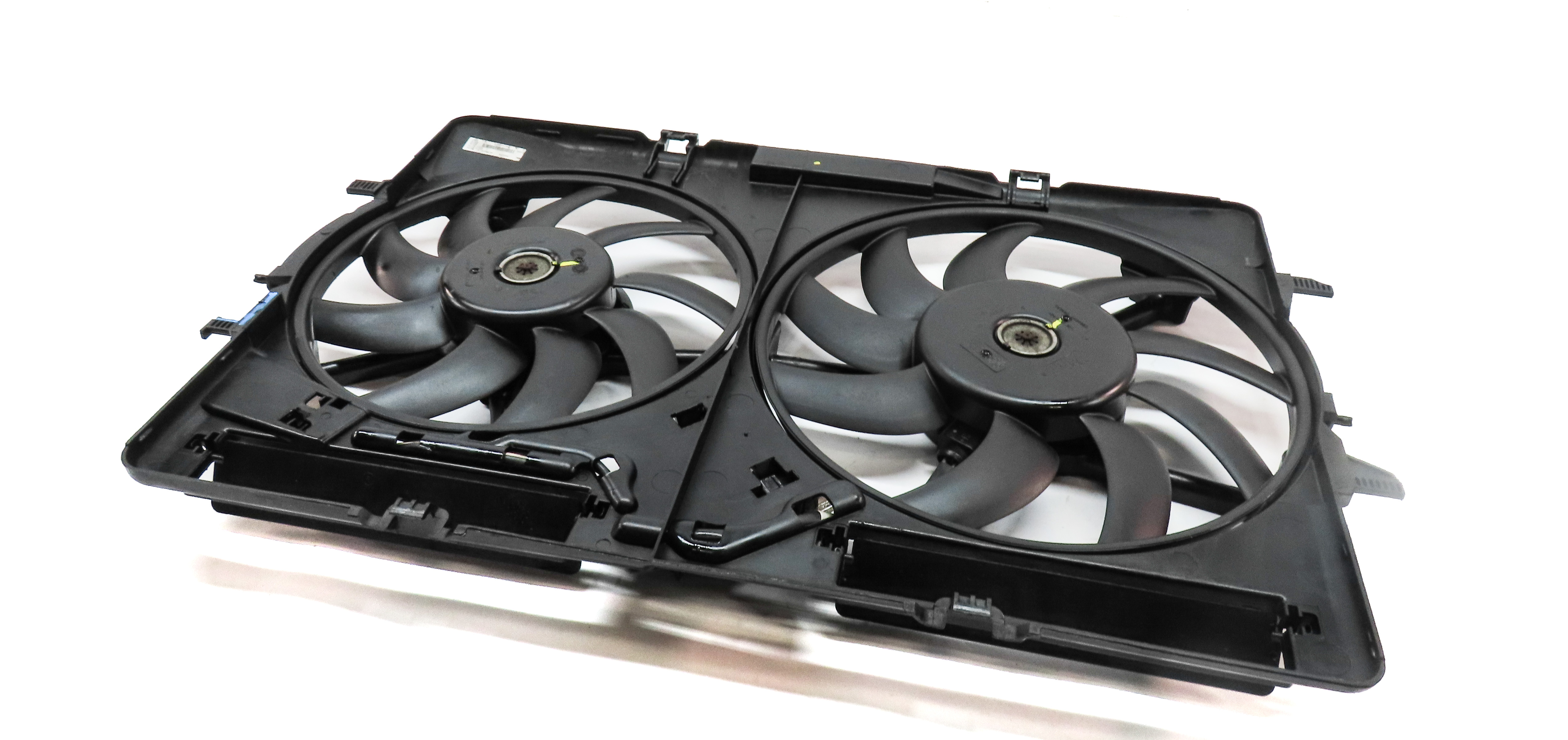 09-17 AUDI A4 A5 Q5 S4 (B8 8T 8R) 2.0L 3.0L 3.2L RADIATOR COOLING FAN w/ SHROUD — exact item pictured